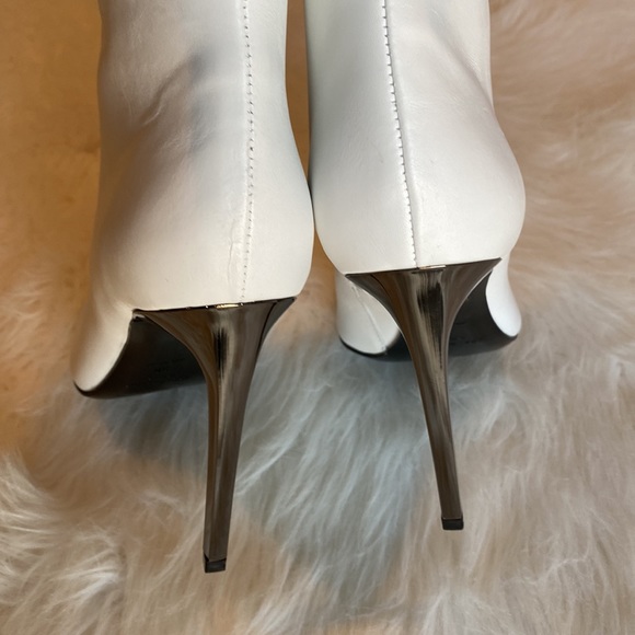 Rag & Bone Wes Boot in White Metallic Heel Size 38 - Picture 6 of 10